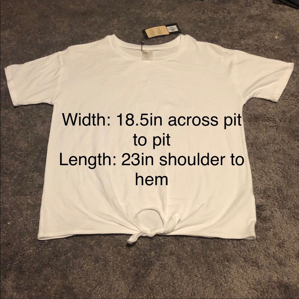 NWT! Calia tie front short sleeve tee.